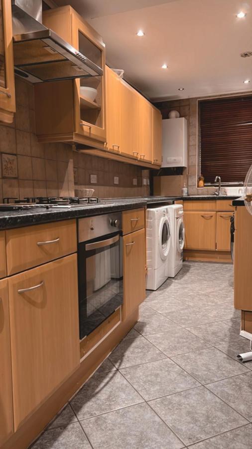 London Property Apartments For Up To 6, Next To Big Ben & London Eye Экстерьер фото